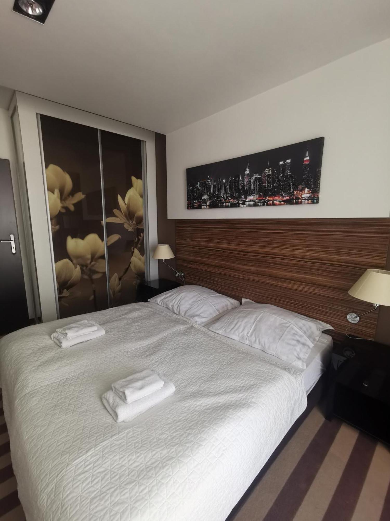 Apartament Prywatny Salon Z Aneksem Kuchennym I Sypialnia W Hotelu Diva Kołobrzeg Rom bilde